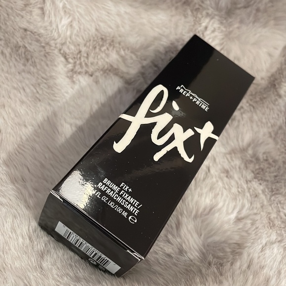 MAC Cosmetics BNIB Prep + Prime Fix+ Setting Spray - Picture 1 of 3